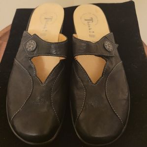 Think! 83449 Stitched Black Walking Clogs/Mules